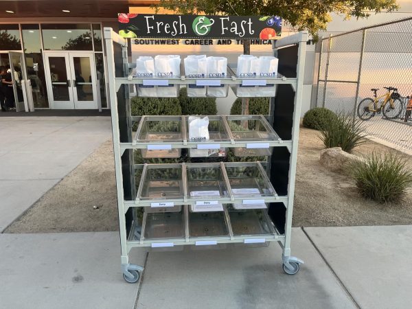 To encourage more students to eat breakfast, a rolling cart with bagged meals is available before school hours. On average, more than 27 percent of students ages 12 to 19 skip breakfast. “The CCSD Food department thought that some students might cut breakfast out of their daily diet for many reasons, one being the lack of time,”  Food Service Manager Sisco Murillo said. “Having a sack lunch bag ready would help cut some of that time down and provide convenience.”