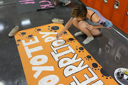 In preparation for the start of school, Student Council members meticulously paint back to school posters to hang up all around campus. Student Council has dedicated time and effort into raising school spirit. “The assembly is going to bring students together and show how much effort Student Council puts into our school,” junior Adalyn McShane said. “It gives students a break from the stress of school, and allows them to come back next week refreshed and happier.”