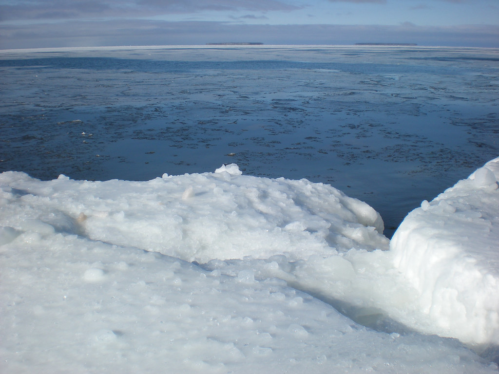 "Lake Superior Ice" by NOAA Great Lakes Environmental Research Laboratory is licensed under CC BY-SA 2.0. To view a copy of this license, visit: https://creativecommons.org/licenses/by-sa/2.0/